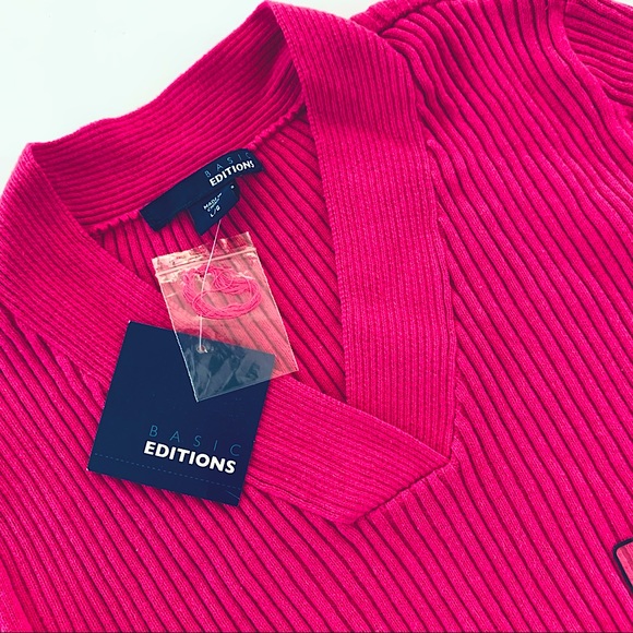 Ribbed Crossover V-neck Sweater - Picture 1 of 3